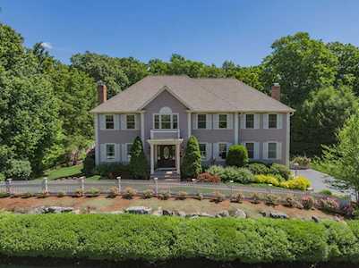 333 Candlestick Road North Andover, MA 01845