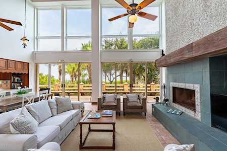 2375 Seminole Rd Atlantic Beach, FL 32233