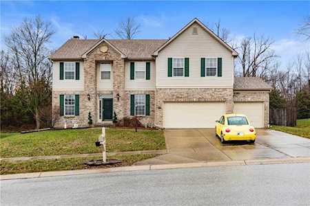 1284 White Ash Dr Greenwood, IN 46143