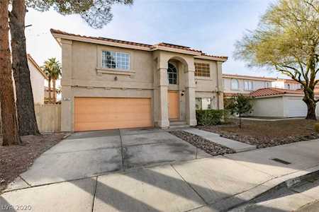 933 Sitting Bull Dr Henderson, NV 89014