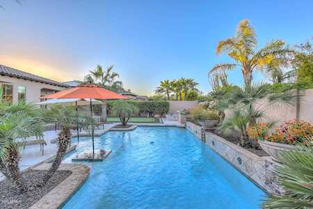 12810 W Oyer Lane Peoria, AZ 85383