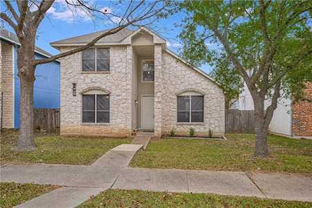 8407 Longview RD Austin, TX 78745