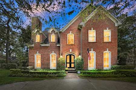 305 Belin Manor Dr Bunker Hill Village, TX 77024