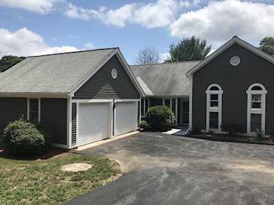 14 Ledgebrook Dr #14 Blackstone, MA 01504
