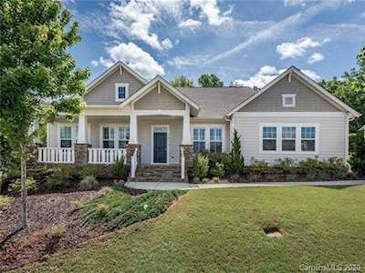 1274 Kings Bottom Dr Fort Mill, SC 29715