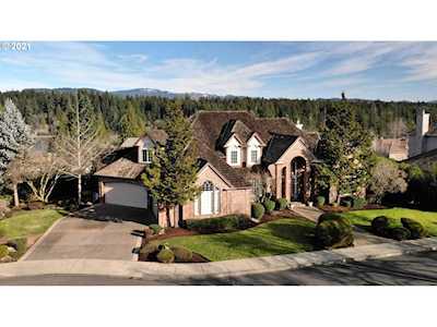 2207 NW Trout Ct Camas, WA 98607
