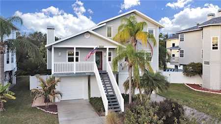 13933 Harbor View Dr Seminole, FL 33776