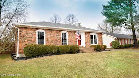 12021 Ancient Spring Dr Louisville, KY 40245