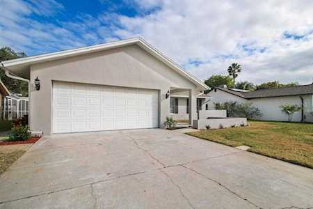 10045 85th WAY Seminole, FL 33777
