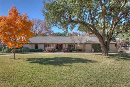 3858 Candlelite Lane Fort Worth, TX 76109