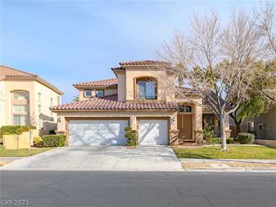 2212 Scarlet Rose Dr Las Vegas, NV 89134