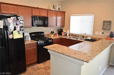 6540 Clara Bow Ave #102 Las Vegas, NV 89122
