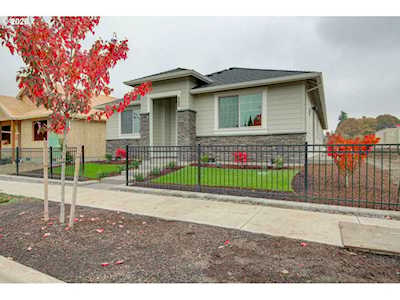 7238 SW Woodbury Loop Wilsonville, OR 97070