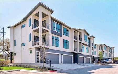 2050 Lohmans Spur RD #402 Lakeway, TX 78734