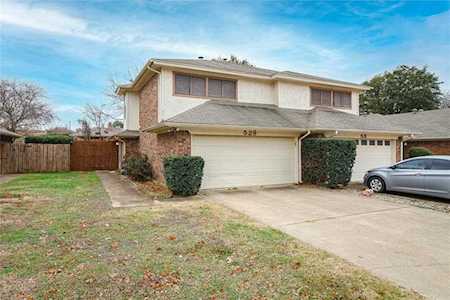 529 Essex Place Euless, TX 76039