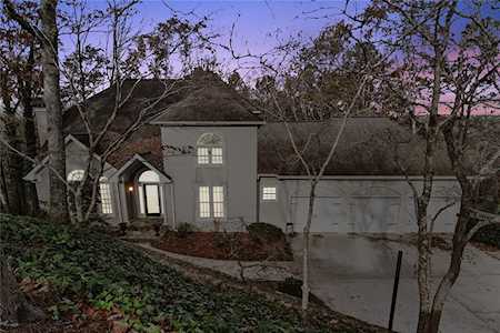 150 Mount Shasta Ln Alpharetta, GA 30022