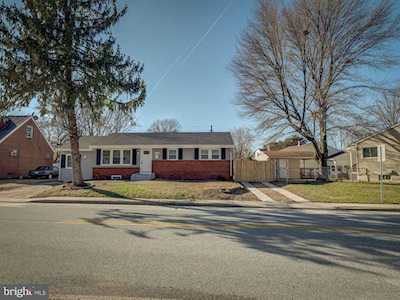 621 Old Stage Rd Glen Burnie, MD 21061