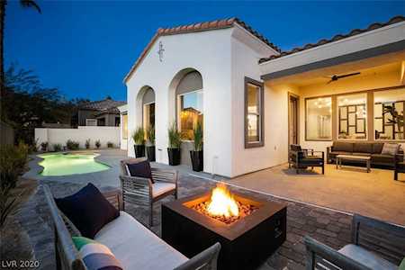 2813 Red Springs Dr Las Vegas, NV 89135