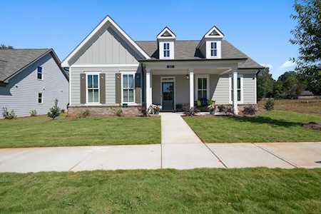 207 Saratoga Dr Acworth, GA 30102