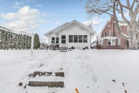 375 Lexington Parkway S Saint Paul, MN 55105