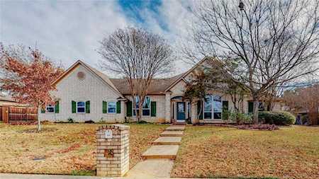 226 Raintree Drive Highland Village, TX 75077