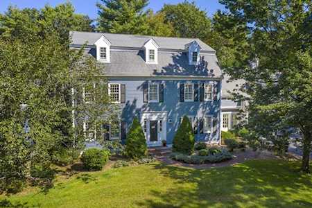 72 Forest St Duxbury, MA 02332