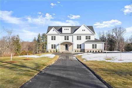 7 Ravenglass Drive Stamford, CT 06903