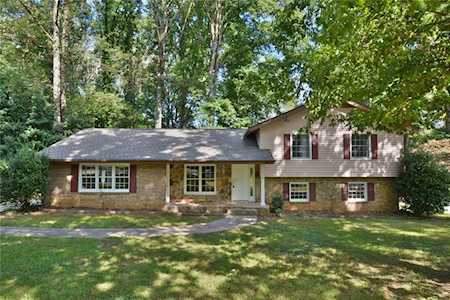 558 Bruce Way SW Lilburn, GA 30047