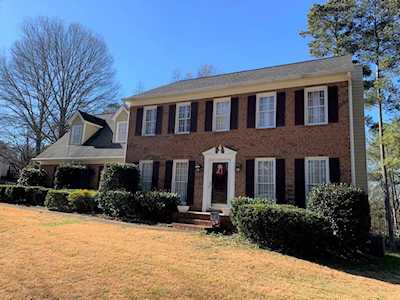 3487 Starwood Trl SW Lilburn, GA 30047