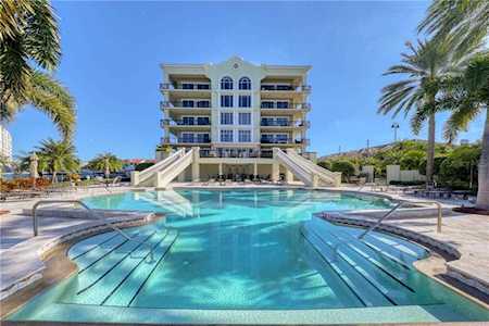 202 Windward PASSAGE #302 Clearwater, FL 33767