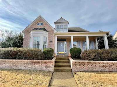 343 W Colbert St Collierville, TN 38017