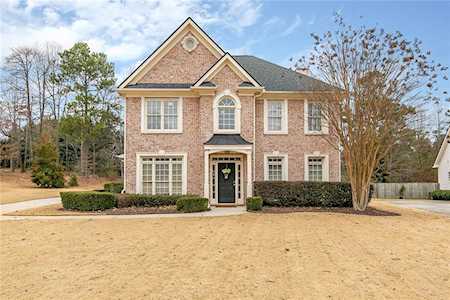 1130 Maple Creek Ridge Loganville, GA 30052