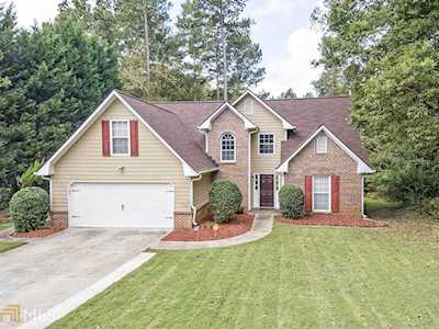 374 Grove Hill Dr Stockbridge, GA 30281
