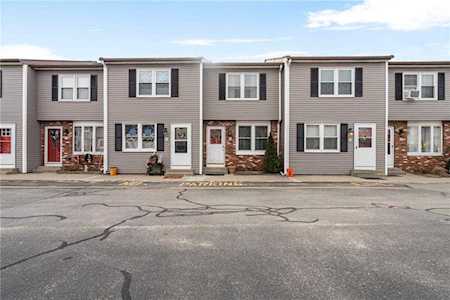 300 York Ave #11 Pawtucket, RI 02860