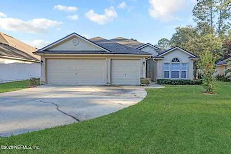 1422 Chinaberry Ct St Johns, FL 32259