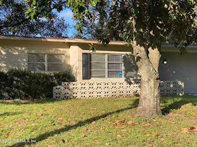 7151 Karenita Dr Jacksonville, FL 32210