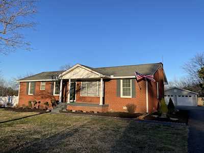 1014 Gasser Rd Ashland City, TN 37015