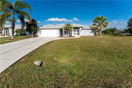 52 Mariner Ln Rotonda West, FL 33947