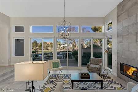 8900 Rainbow Ridge Dr Las Vegas, NV 89117