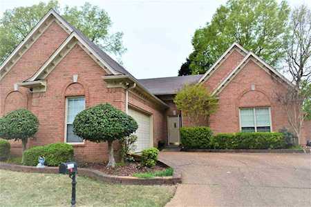 1835 Woodchase Glen Dr Memphis, TN 38016
