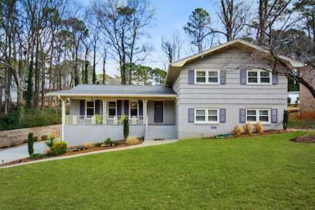 2713 Imperial Hills Dr Tucker, GA 30084