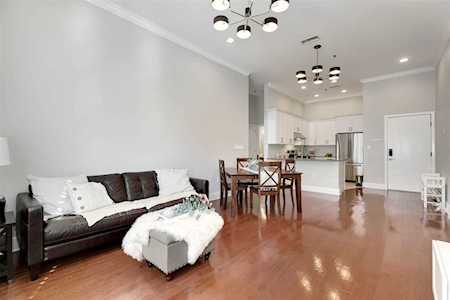 187 Warren St #301 Jersey City, NJ 07302