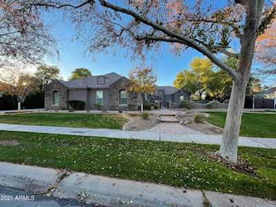 3077 E Vaughn Avenue Gilbert, AZ 85234
