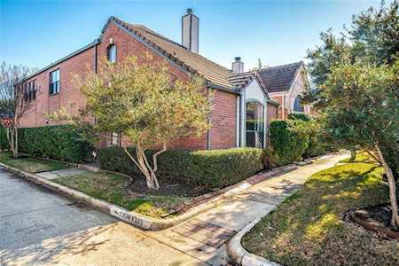 17061 Windward Lane Addison, TX 75001