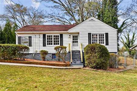 4040 Eula Circle Doraville, GA 30360