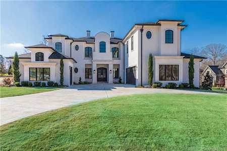 16527 Reinsch Dr Davidson, NC 28036