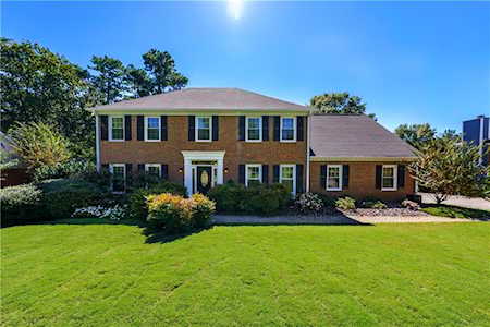 1814 N Chestnut Grove Dr Marietta, GA 30066