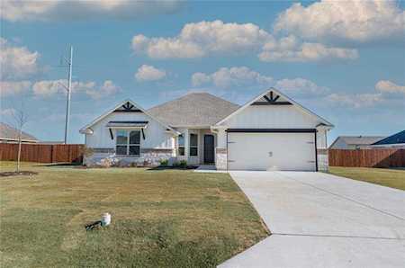 3021 Meandering Way Granbury, TX 76049