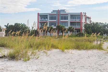 113 Cabrillo Ave #3B Saint Pete Beach, FL 33706