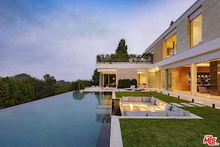 642 Perugia Way Los Angeles, CA 90077